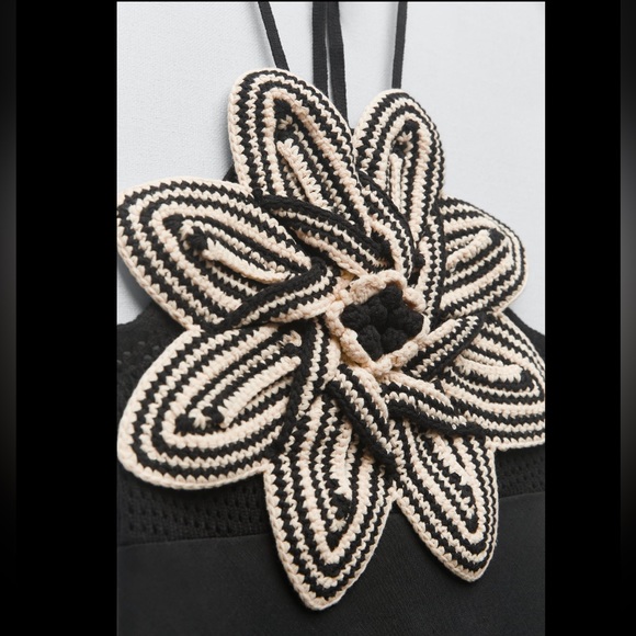 ZARA BLOGGERS FAVORITE FLOWER CROCHET KNIT DRESS - Picture 17 of 17